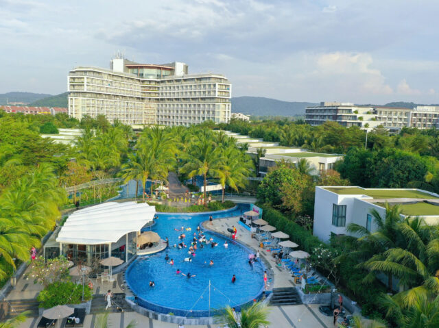 Khu tổ hợp Sonasea Villas & Resort